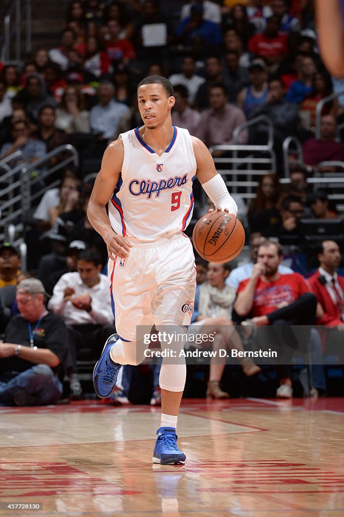 Phoenix Suns v Los Angeles Clippers