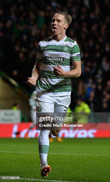 Stefan Johansen of Celtic celebrates scoring his goal during the UEFA Europa League group D match between Celtic FC and FC Astra Giurgiu at Celtic...