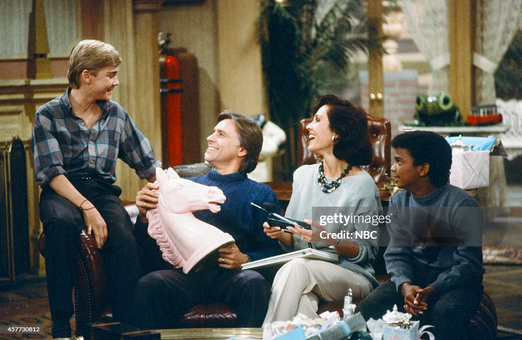 Ricky Shroder as Ricky Stratton, Joel Higgins as Edward Stratton III ...