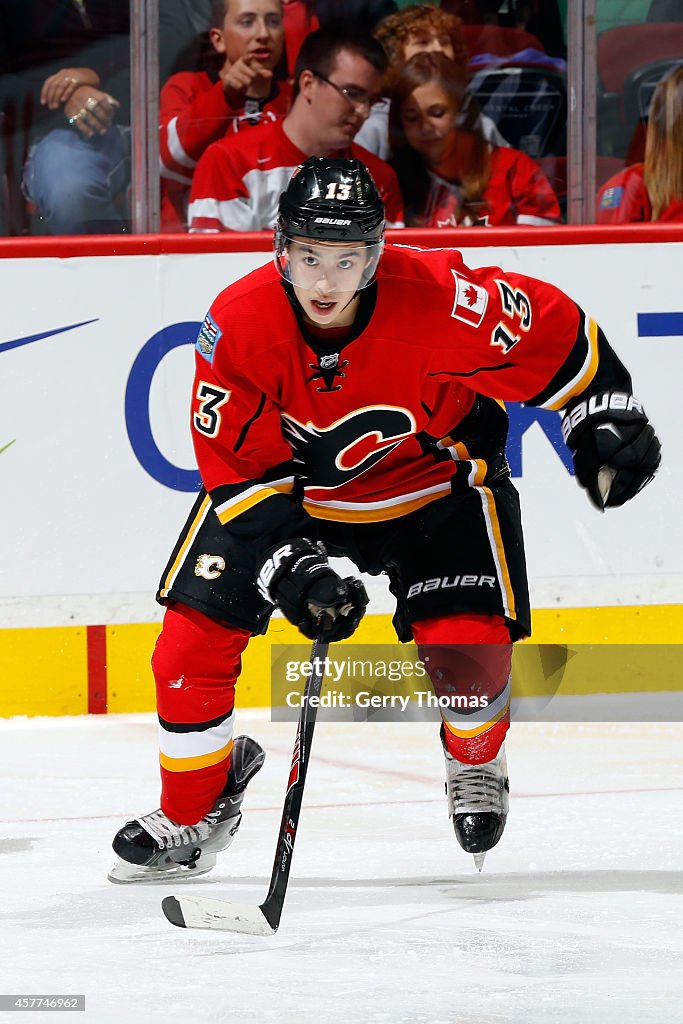 Carolina Hurricanes v Calgary Flames