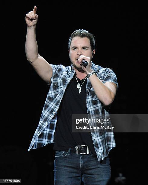 Mike Eli of The Eli Young Band performs at Arena at Gwinnett Center on October 23, 2014 in Duluth, Georgia.