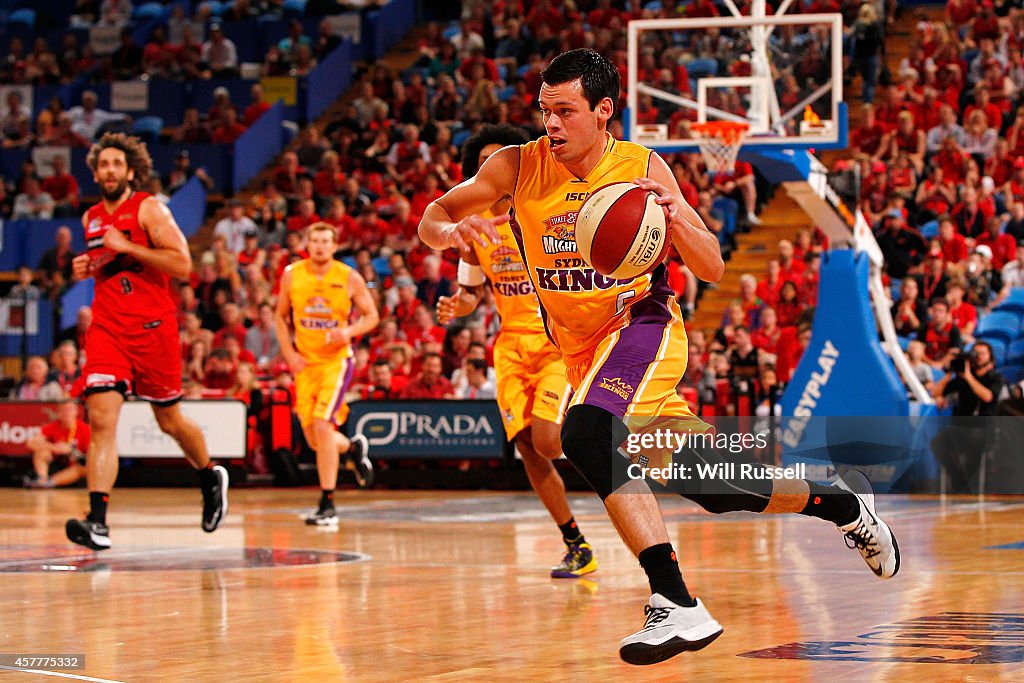 NBL Rd 3 - Perth v Sydney