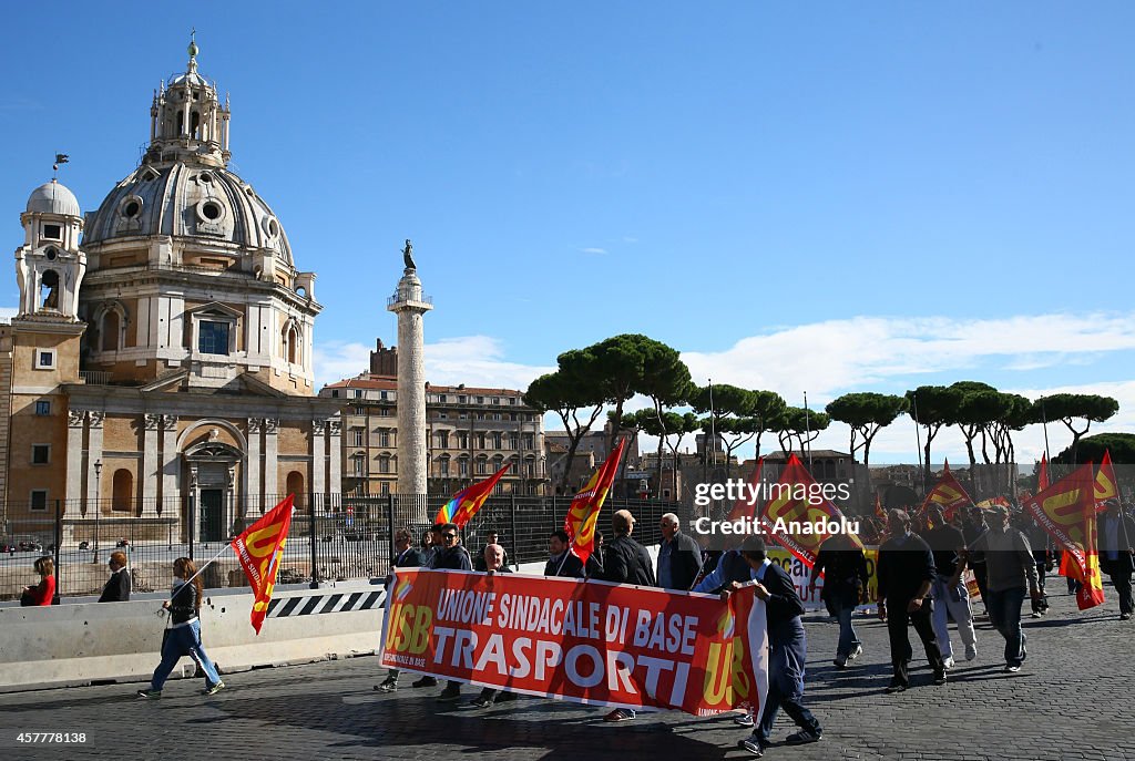 Italian workers go on strike in Rome