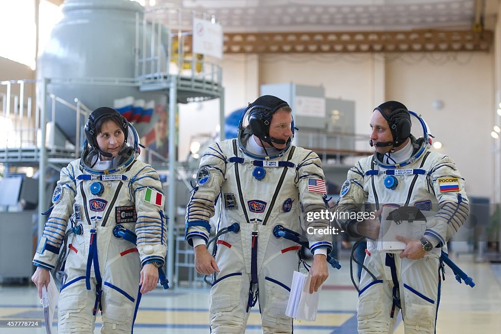 RUSSIA-USA-EU-SPACE-ISS-TRAINING