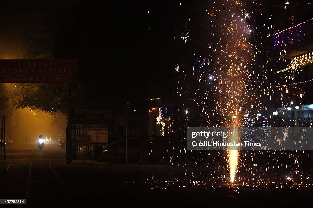 India Celebrates Diwali With Traditional Fervour