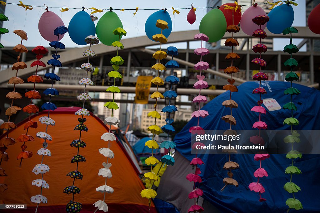 Students Continue To Protest In Hong Kong Following Negotiation Talks