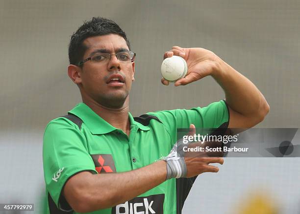 Clive Rose of the Stars bowls during a Melbourne Stars Big Bash League training session at the Melbourne Cricket Ground on December 19, 2013 in...