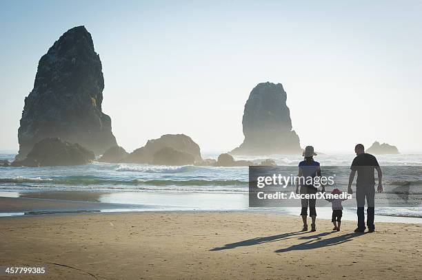 family time - oregon coast stock pictures, royalty-free photos & images