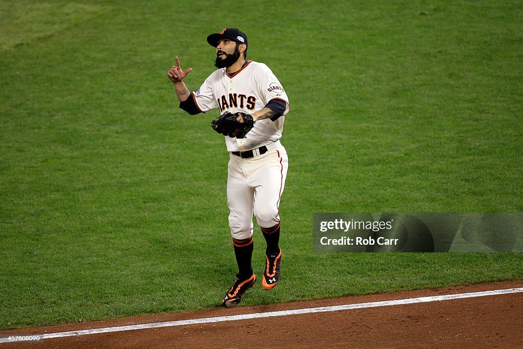 World Series - Kansas City Royals v San Francisco Giants - Game Three