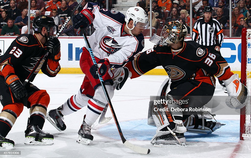 Columbus Blue Jackets v Anaheim Ducks