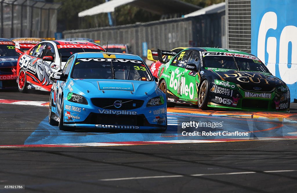 Gold Coast 600 - V8 Supercars: Top Ten Shootout & Race 31