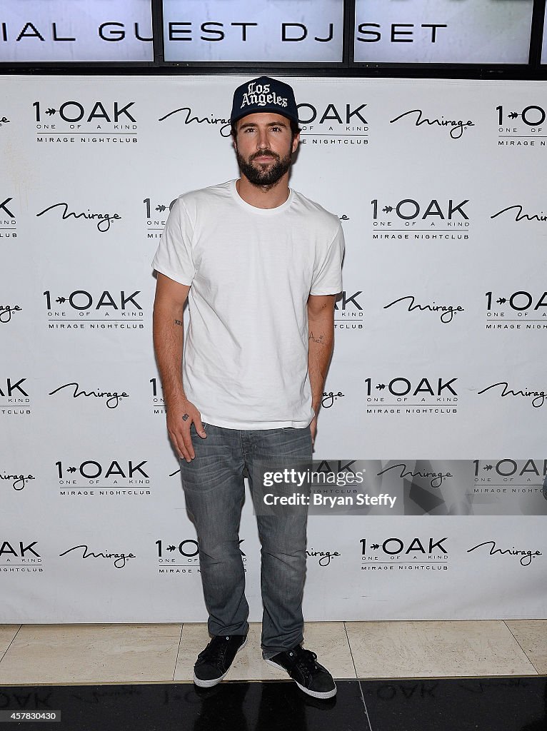 1 OAK Nightclub At The Mirage Welcome  Brody Jenner And DJ William Lifestyle For DJ Set At 1 OAK Nightclub At The Mirage