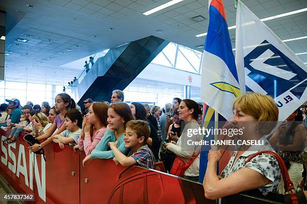 Venezuela Raffle 14 Raffle Tickets Flying Stock Photos, High-Res Pictures, and Images ...