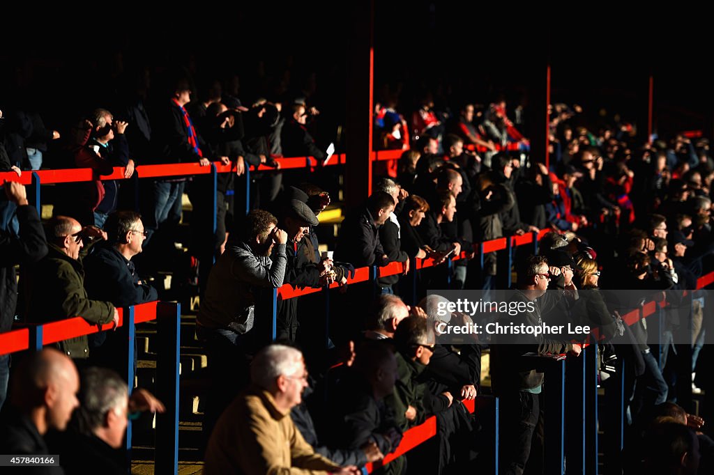 Aldershot Town v Torquay United - FA Cup Qualifying Fourth Round