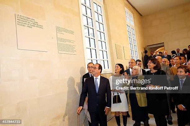 Laurent Le Bon, Ministre of Culture Fleur Pellerin, French President Francois Hollande, Maya Widmaier Picasso, Anne Hidalgo and Edouard Widmaier...