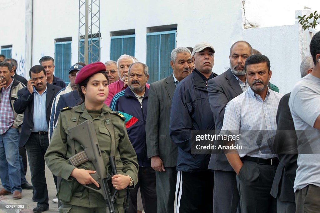 Tunisians go to polls for parliamentary election in Tunis