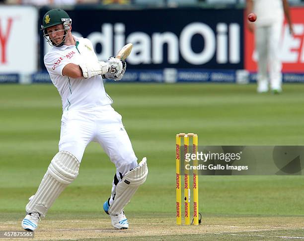 Graeme Smith of South Africa evades a bouncer during day 2 of the 1st Test match between South Africa and India at Bidvest Wanderers Stadium on...