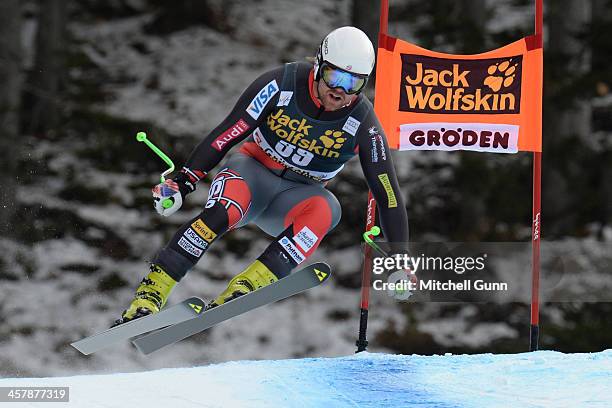 Erik Fisher of the USA skis during the Audi FIS Alpine Ski World Cup Downhill training on December 1, 2013 in Val Gardena, Italy.