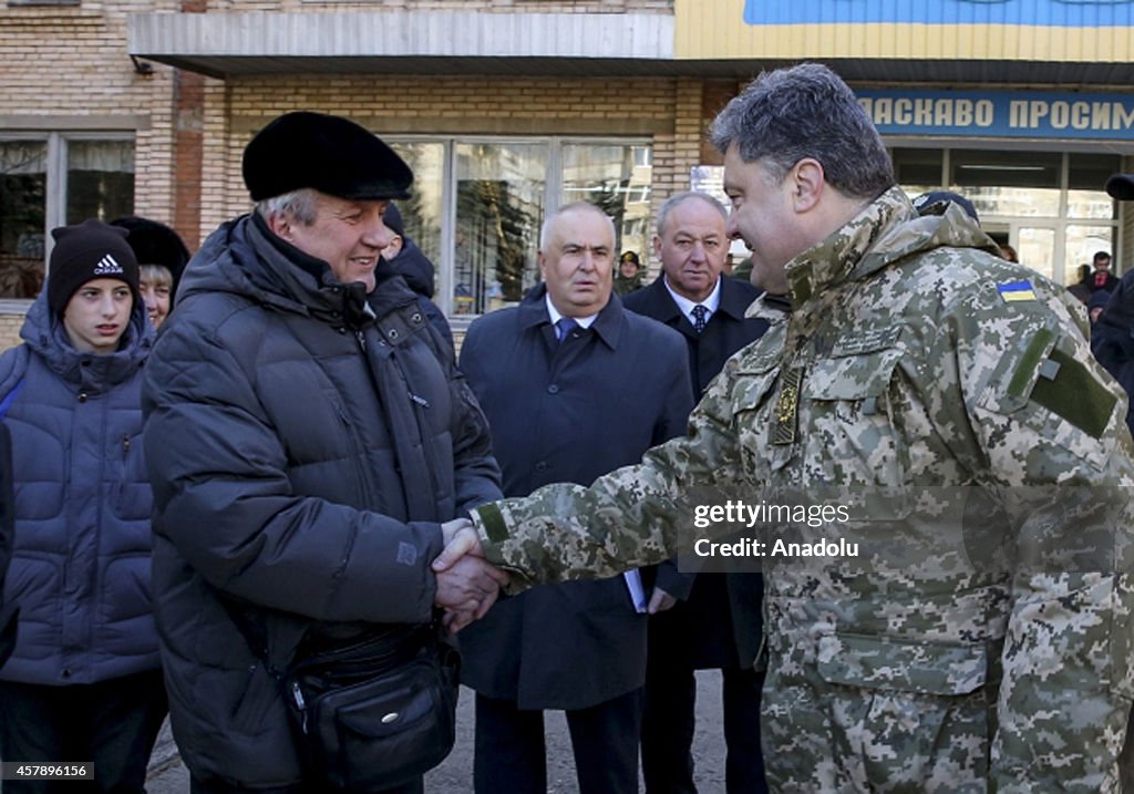 Ukrainian President Poroshenko visits a polling station in Kramatorsk