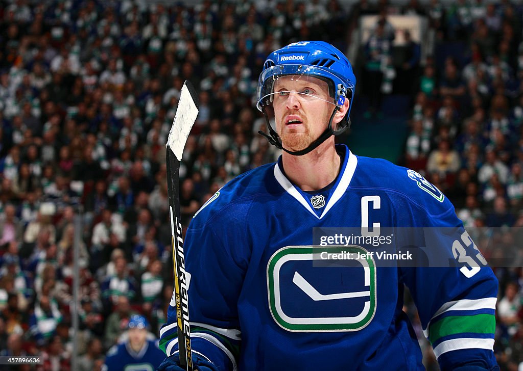 Tampa Bay Lightning v Vancouver Canucks