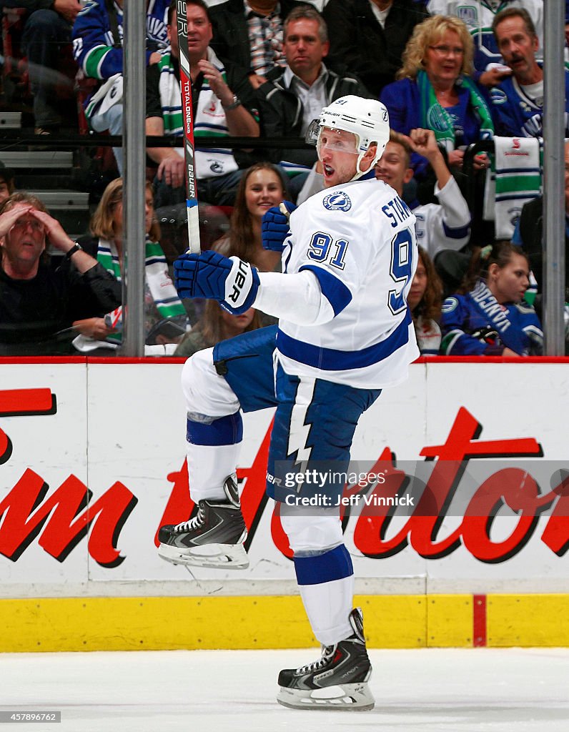 Tampa Bay Lightning v Vancouver Canucks