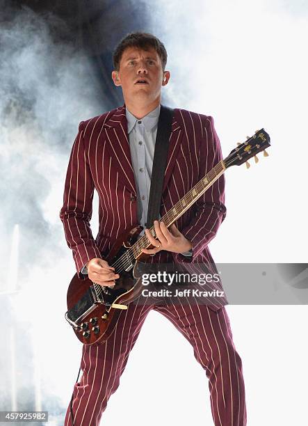 Jamie Cook Model 668 Jamie Cook Arctic Monkeys Photos & High Res Pictures - Getty Images