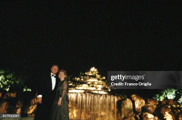 42nd President of the United States Bill Clinton and first lady Hillary Clinton, pose at the 'Regia of Caserta' during a party for the G7 summit in...