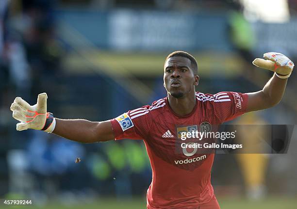 Senzo Meyiwa of Pirates celebrates the second goal during the MTN 8 Semi final, First leg match between Bidvest Wits and Orlando Pirates at Bidvest...