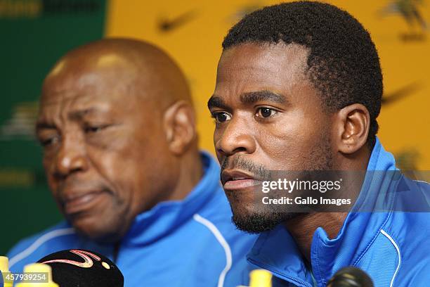 Ephraim Mashaba coach of South Africa and Senzo Meyiwa during the South African National soccer team training session at Athlone Stadium on September...