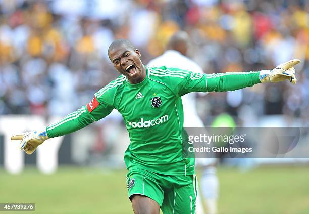 Senzo Meyiwa of Pirates celebrates the equalizer in extra time during the Absa Premiership match between Kaizer Chiefs and Orlando Pirates from FNB...