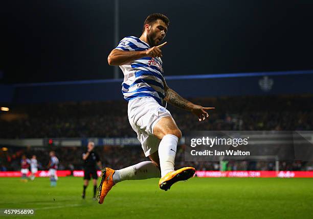 Charlie Austin of QPR celebrates scoring the opening goal during the Barclays Premier League match between Queens Park Rangers and Aston Villa at...