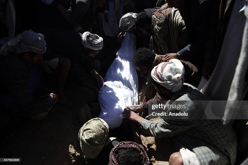 Funeral for members of the Shiite Houthi movement