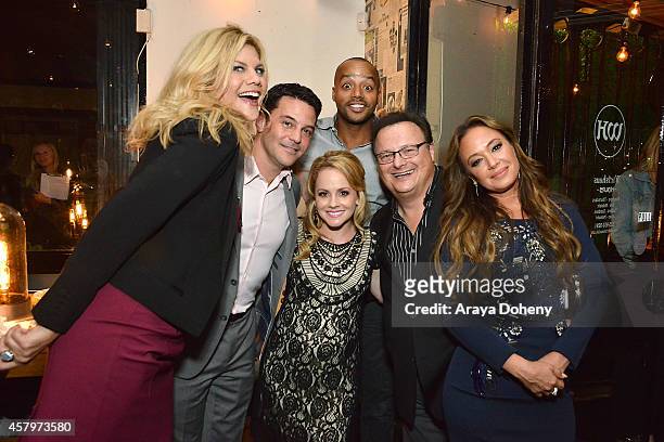 Kristen Johnston, David Alan Basche, Kelly Stables, Donald Faison, Wayne Knight and Leah Remini attend "The Exes" - Season 4, which premieres...