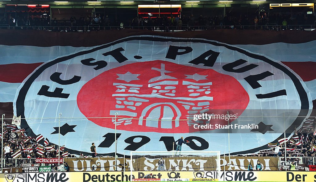 FC St. Pauli v Borussia Dortmund - DFB Cup