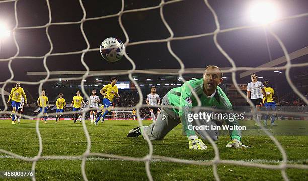 Chris Martin of Derby County scores a penalty during the Capital One Cup, Fourth Round match between Fulham and Derby County at Craven Cottage on...