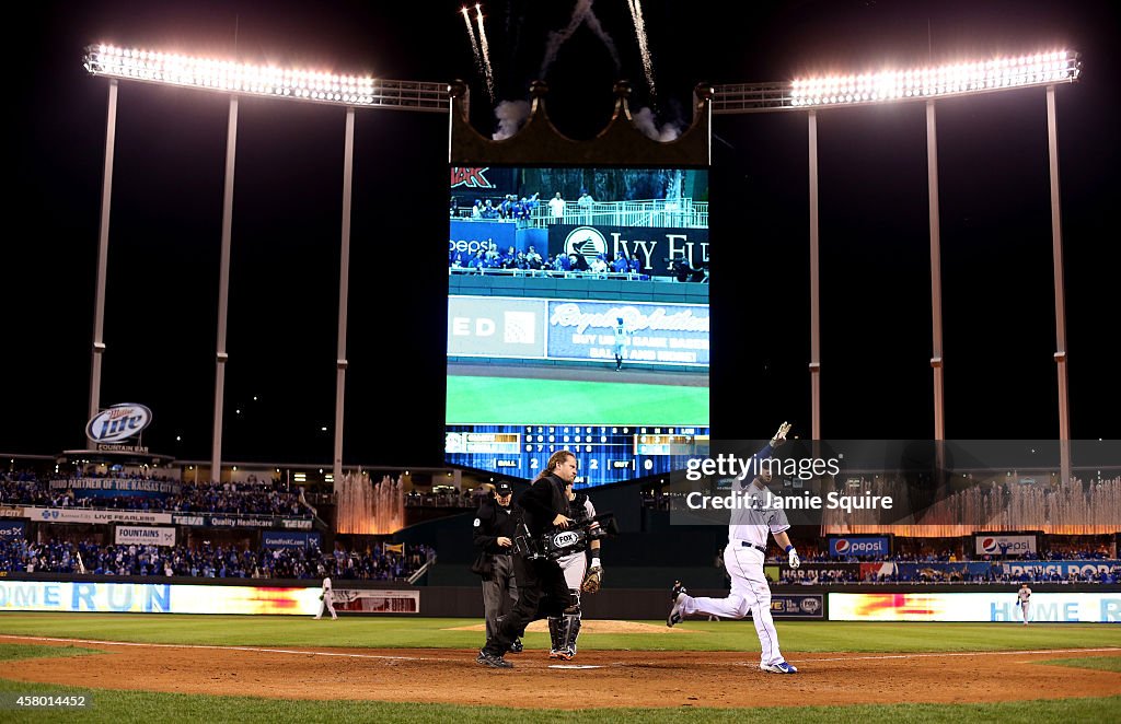 World Series - San Francisco Giants v Kansas City Royals - Game Six