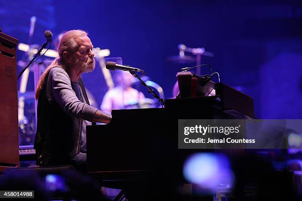 Gregg Allman of The Allman Brothers Band performs at The Beacon Theatre on October 28, 2014 in New York City.