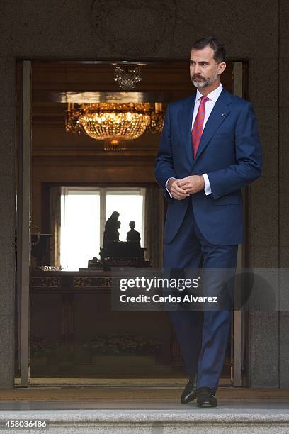 King Felipe VI of Spain receives Chilean President Michelle Bachelet at the Zarzuela Palace on October 29, 2014 in Madrid, Spain.