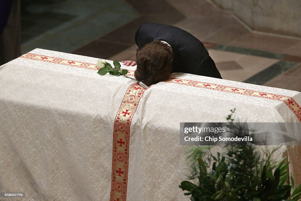 Funeral Held For Former Washington Post Editor Ben Bradlee