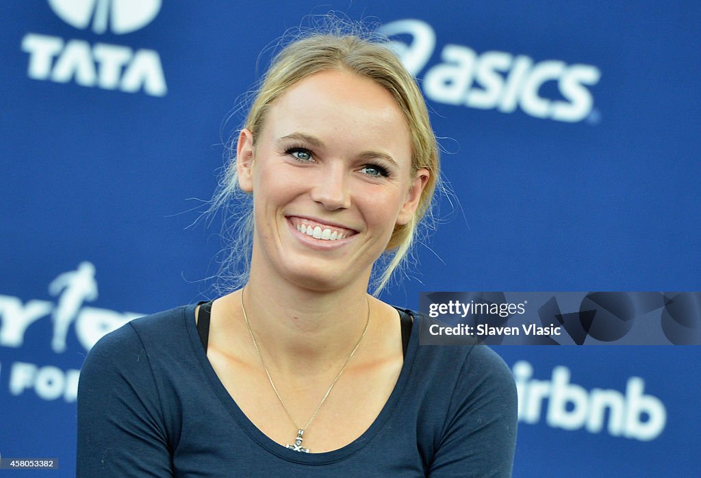 Caroline Wozniacki Picks Up Her New York City Marathon Official Race Bib