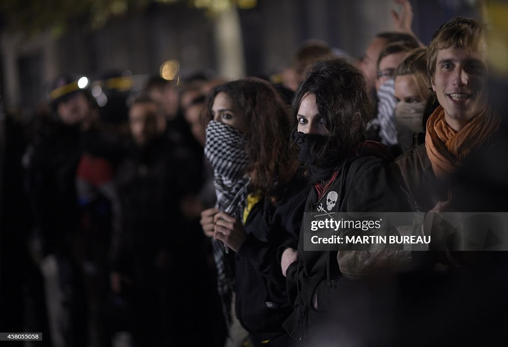 FRANCE-ENVIRONMENT-DAM-DEMO