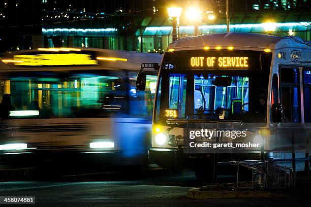 fuera de servicio - bus-out-of-service fotografías e imágenes de stock