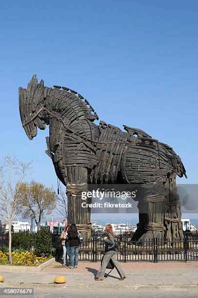 canakkale provincia in legno e cavallo di troia - cavallo di troia foto e immagini stock