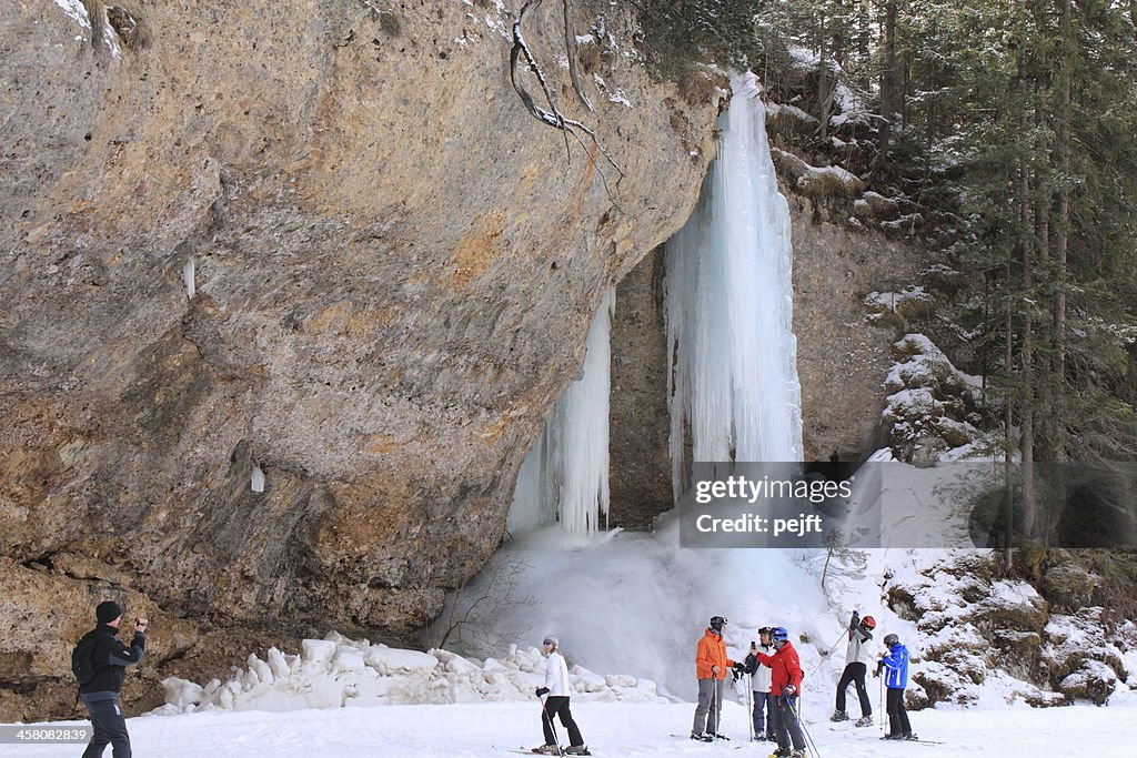 Cascata congelata in Annatal Le Dolomiti