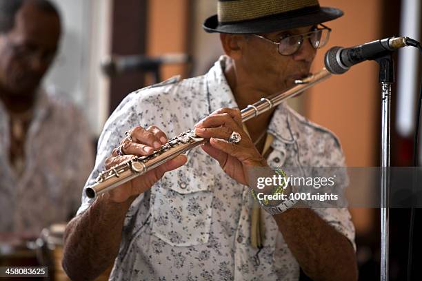músico de cuba - flauta imagens e fotografias de stock