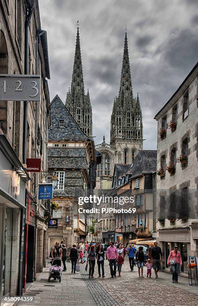 quimper (brittany) - rue kereon - quimper stockfoto's en -beelden