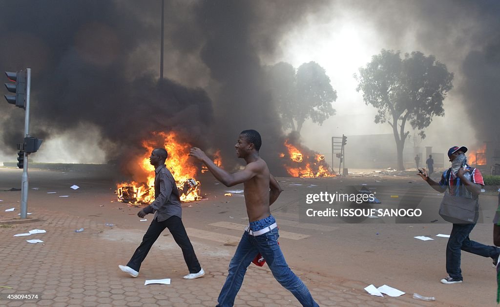 BURKINA-POLITICS-PROTEST-PARLIAMENT