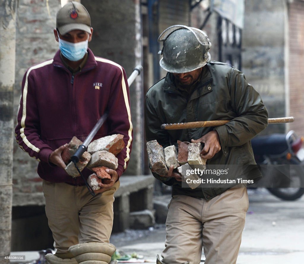 Supporters Of Yasin Malik Protest His Arrest By Police In Srinagar