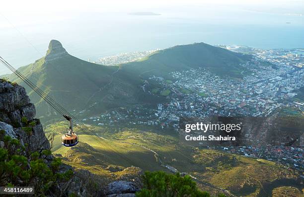 table mountain aerial cableway - table mountain south africa stock pictures, royalty-free photos & images