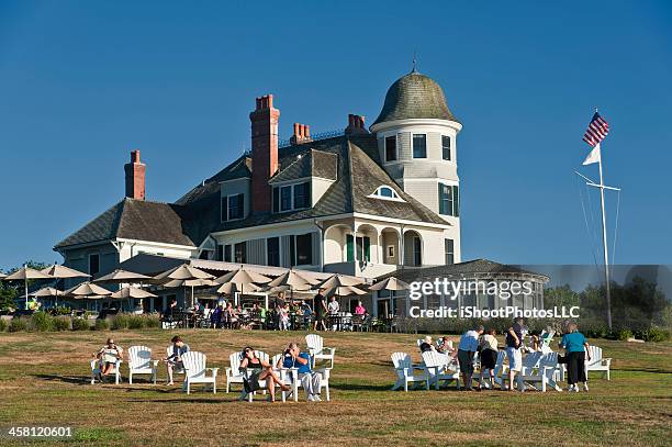 castle hill bed and breakfast hotel - rhode island homes stock pictures, royalty-free photos & images